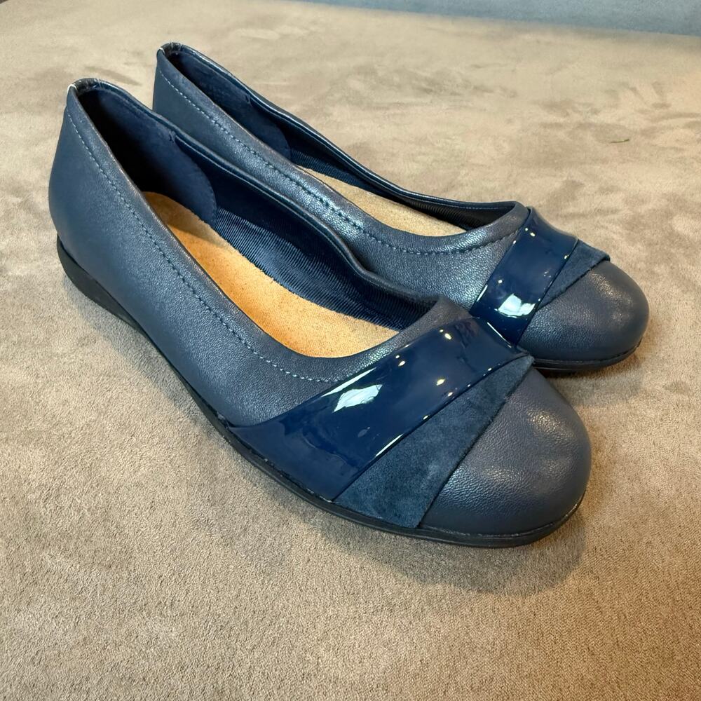 Trotters Navy Blue Leather Danni Flats Shoes Women's 6.5